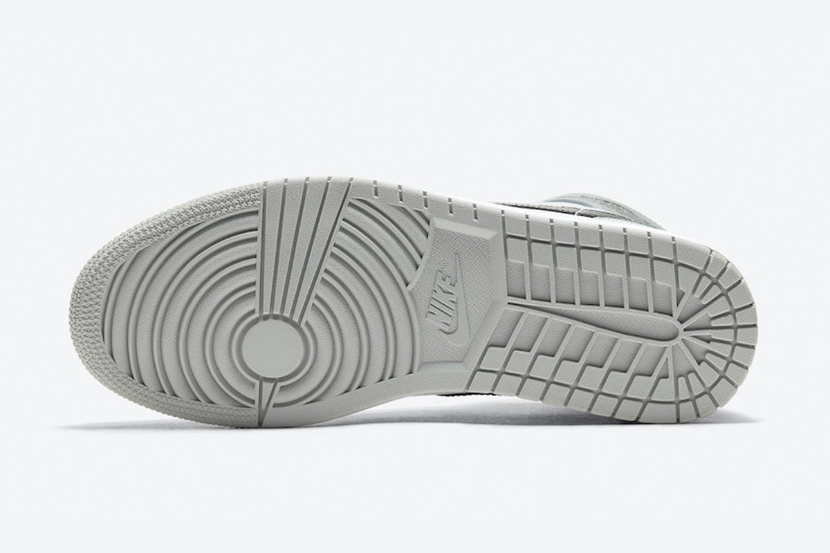 AJ 1 Mid ‘Smoke Grey’